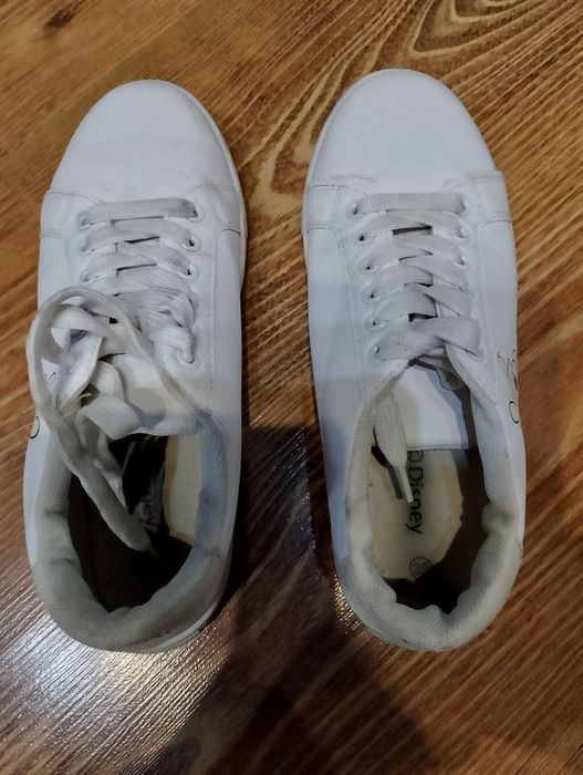 Sprzedam ubrania i buty