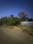 Продам земельну ділянку з не капітальним будинком біля моря