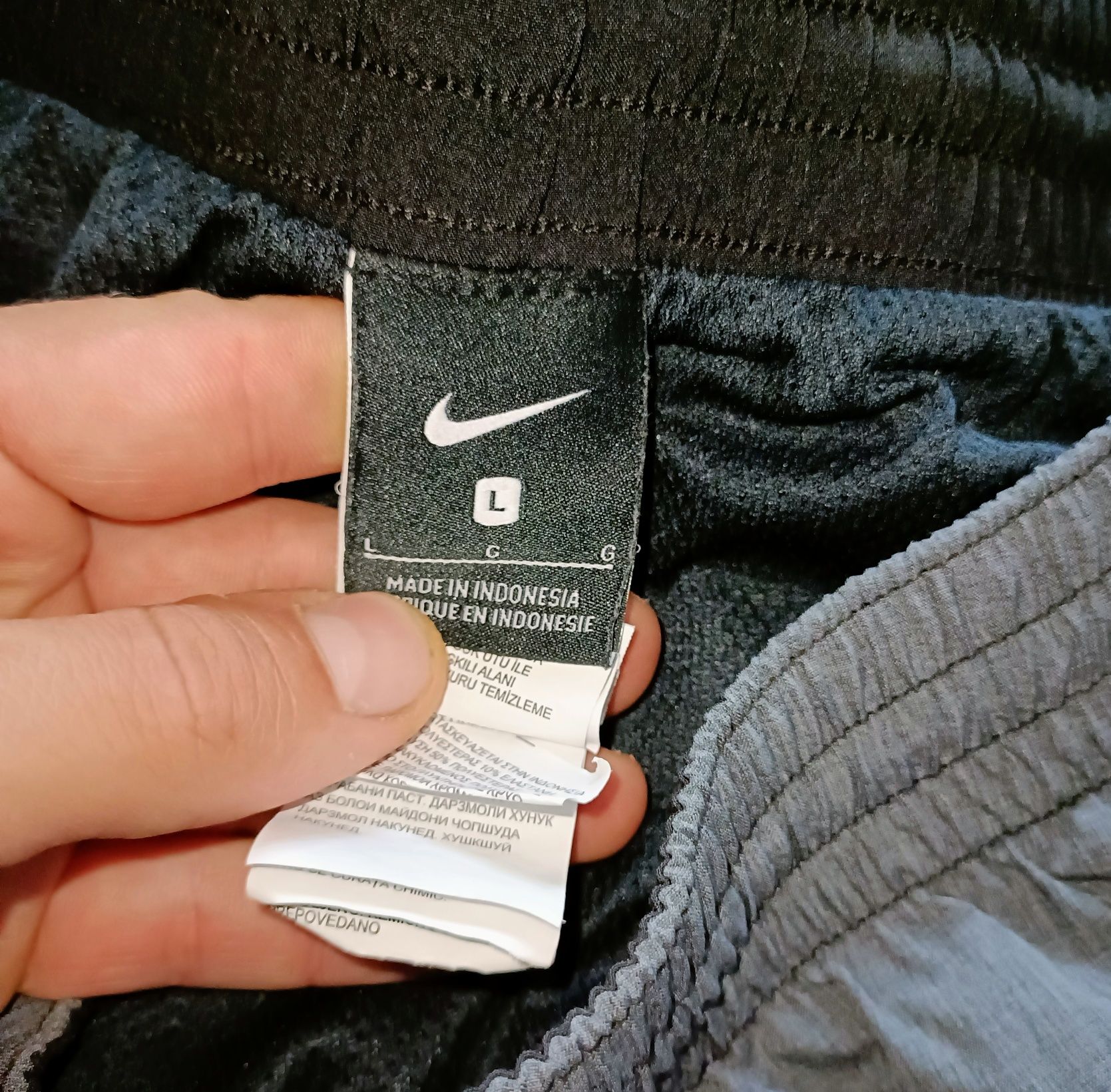 Męskie świetne szorty do biegania na trening Nike Dri-Fit rozmiar L