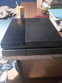 Vendo ps4 com 4 jogos