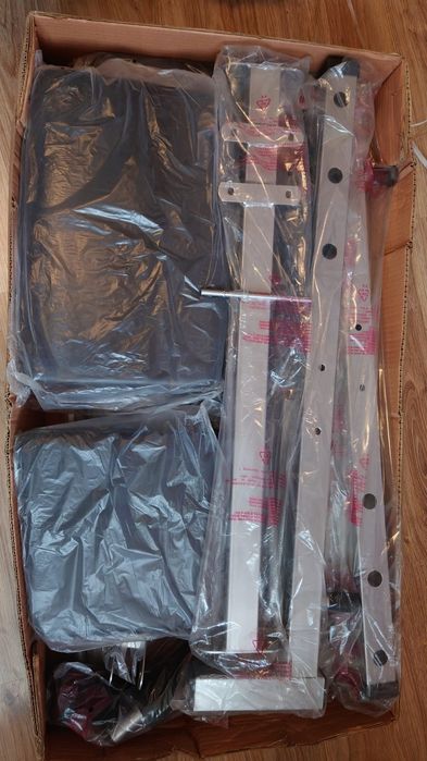 Ławka treningowa, gryf prosty i obciążenie