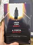 Livro policial sem uso