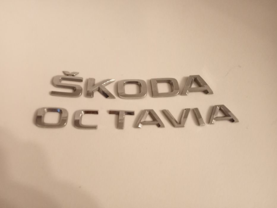 Emblemat Skoda Octavia