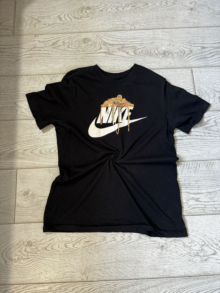 Футболка Nike tee gold print