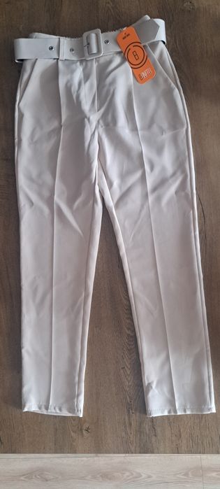 Spodnie garniturowe S/M masełko