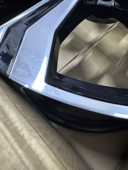 Оригінальний individual V-spoke style 914 диск на BMW X7 G07 R23