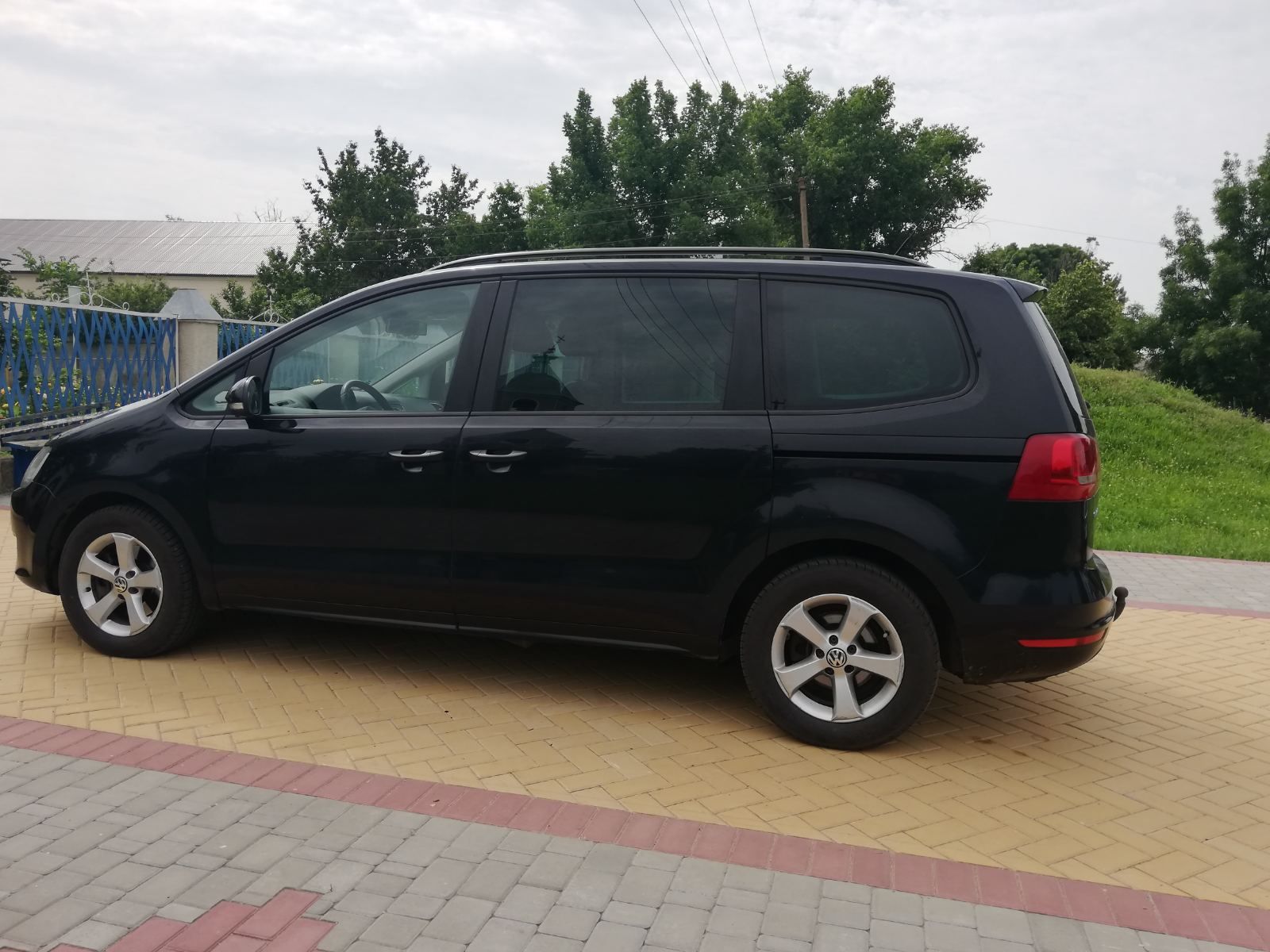 Продам Volkswagen Sharan 2012 року