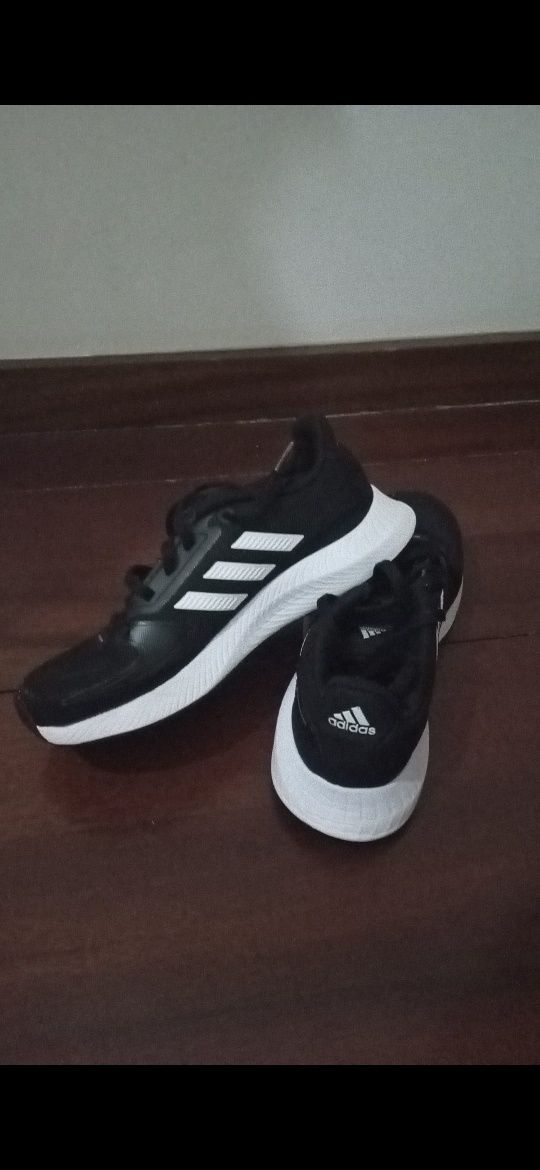 Sapatilha 36 adidas