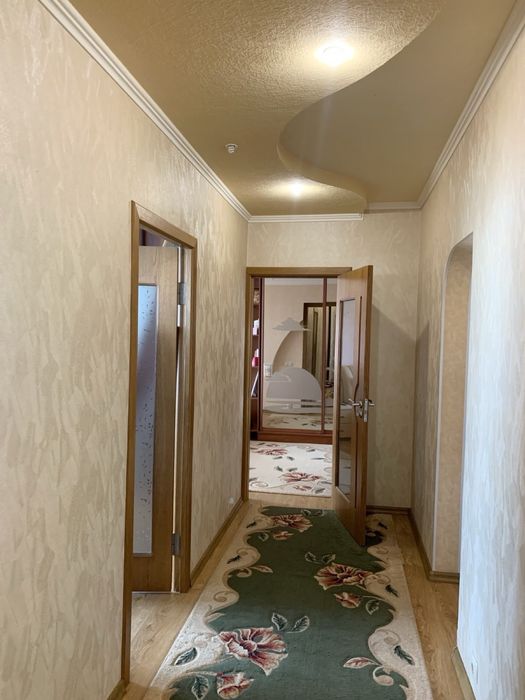 Продам 5-ти кімнатну квартиру з АО  ДНС поруч з річкою