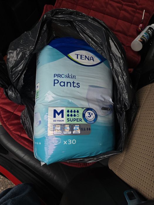 Witam sprzedam nowe pieluchomajtki roz M