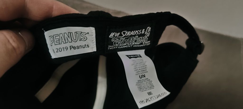 Кепка , Levi's  new