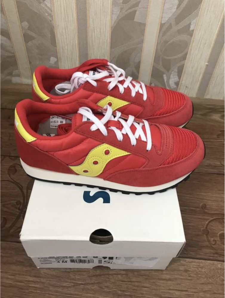 кроссовки Saucony