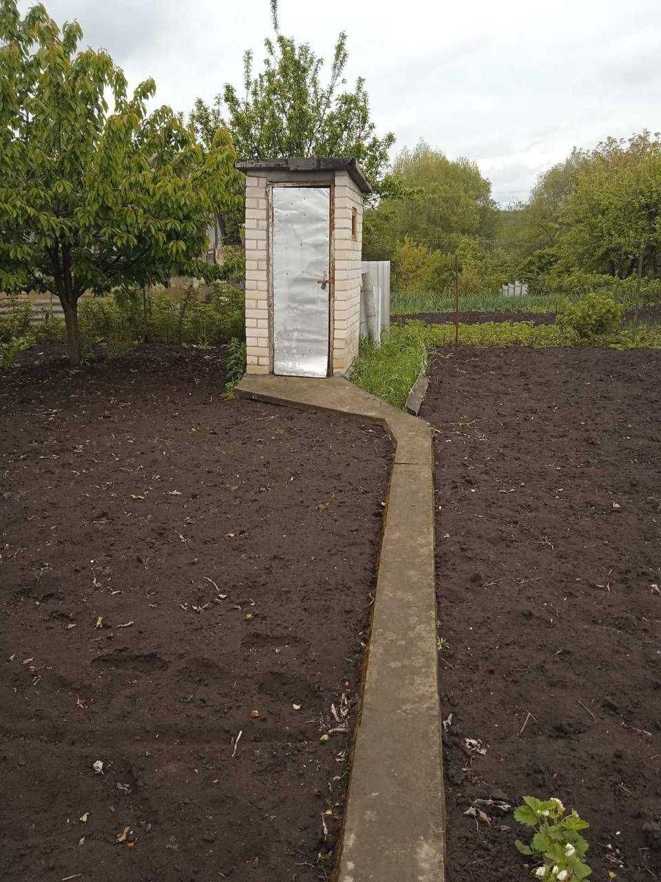 Продам дачний будинок