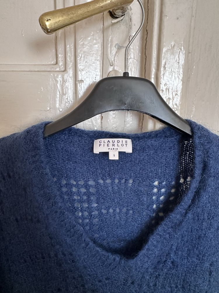 Granatowy sweter z dekoltem V rozmiar S/M