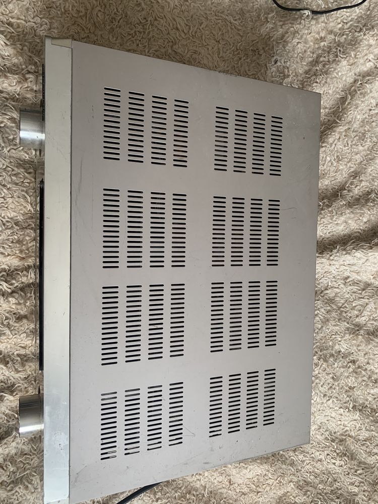 Amplituner Marantz SR4200