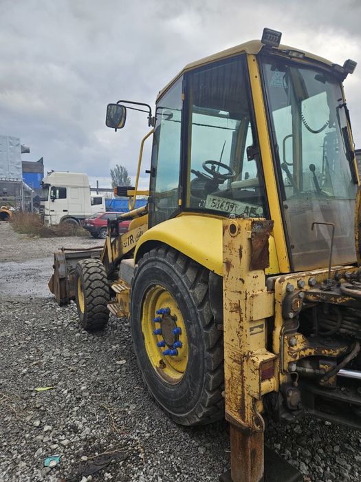 Komatsu wb 97 -R2 на ходу бери и ежай