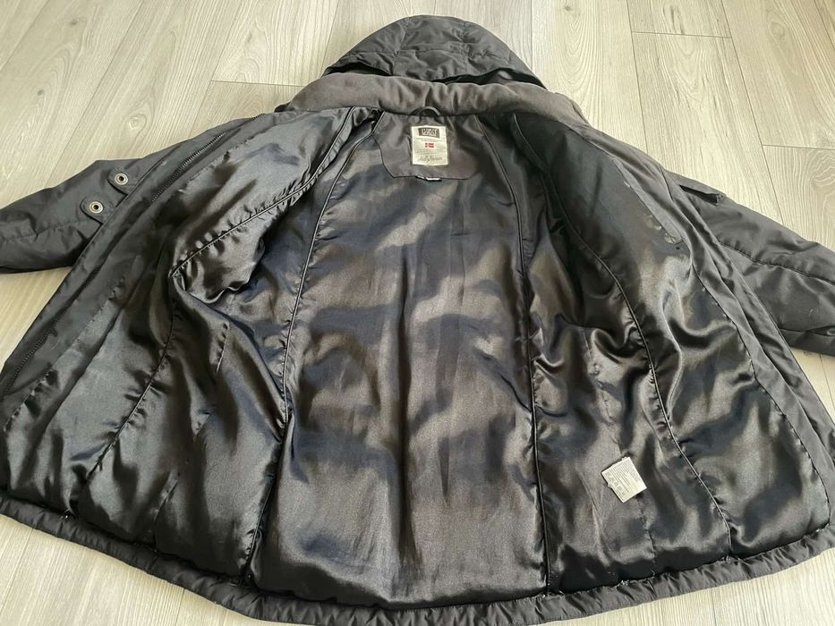 Зимова куртка  Helly Hansen пуховик