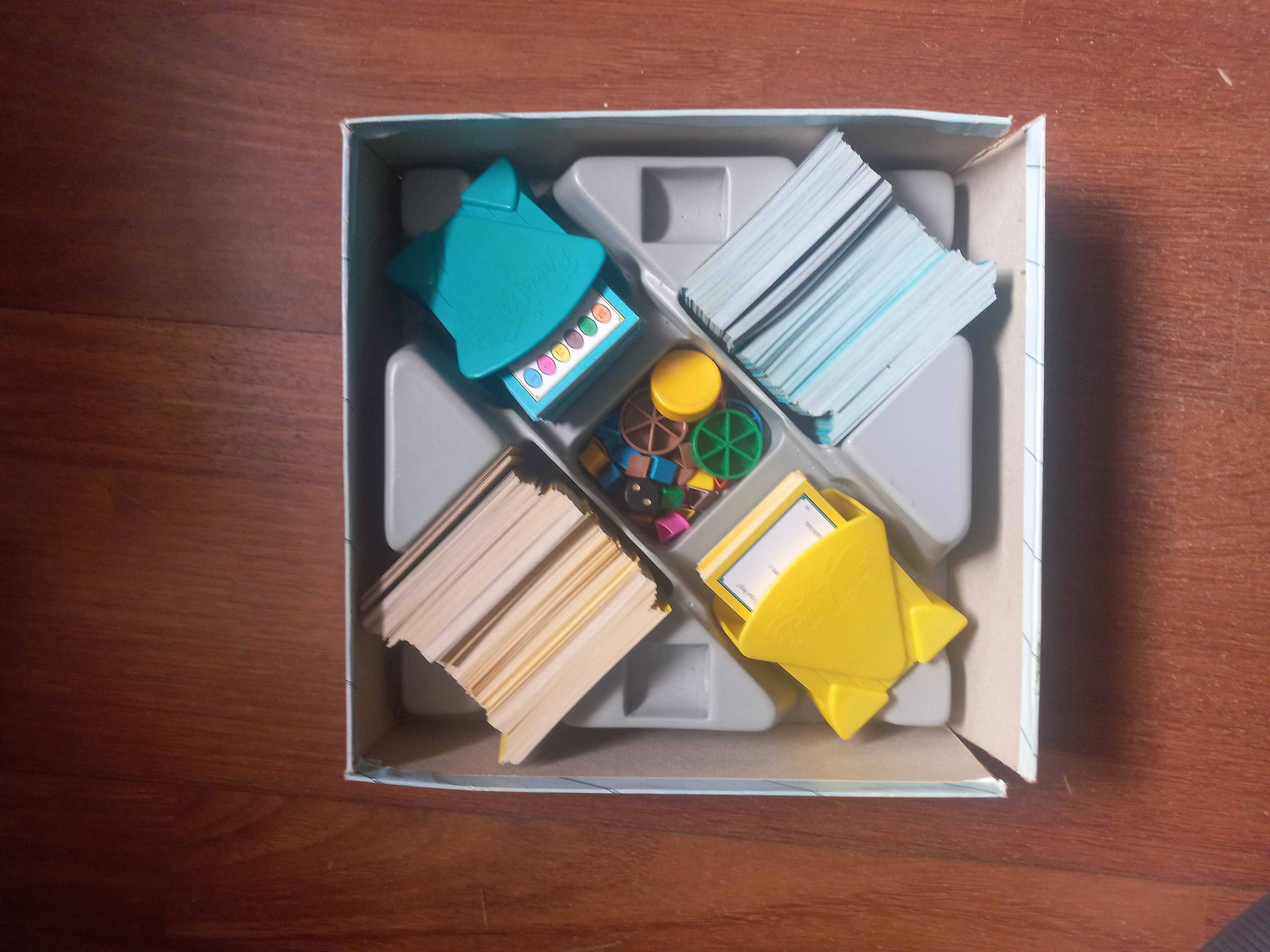 Vintage Trivial Pursuit Family Edition (1992)