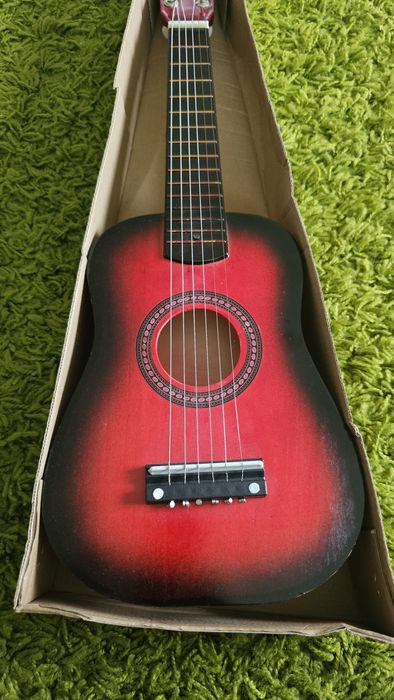 Дитяча іграшкова струнна гітара з дерева