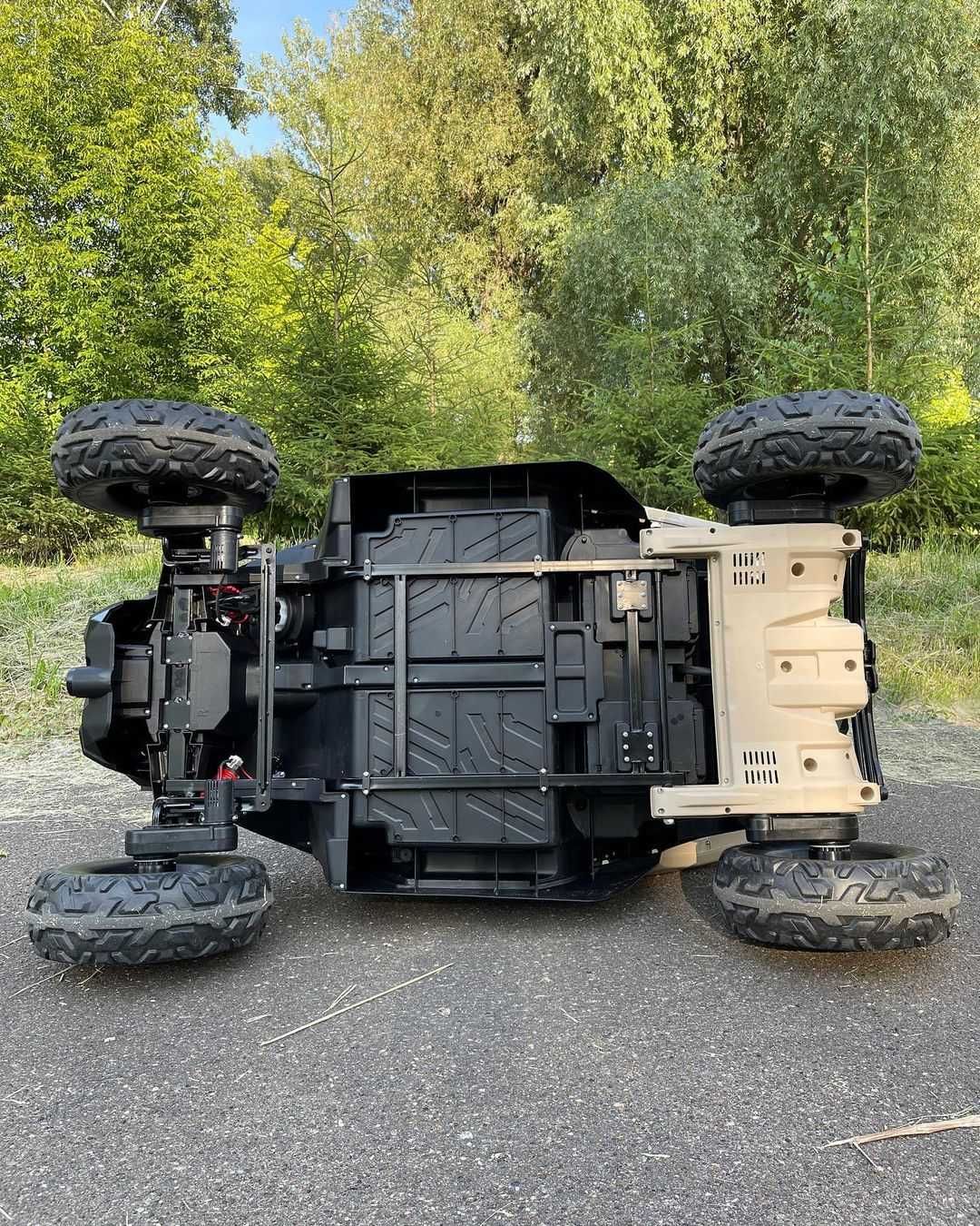 Duże AUTO MAVERICK 4x200W JEEP QUAD na akumulator dla dziecka