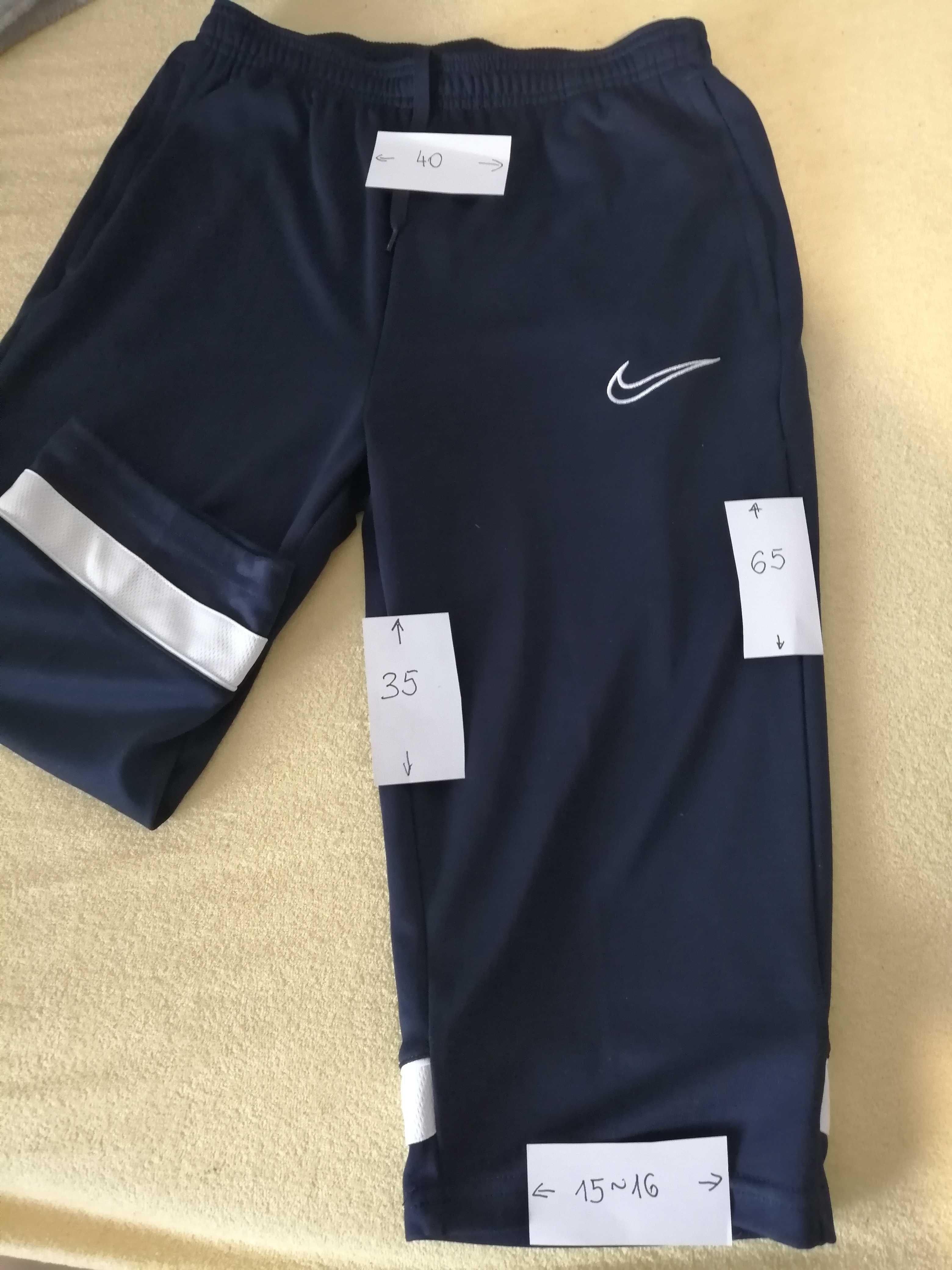 Spodnie NIKE 3/4 rozm. XL  tj 158-170 NOWE bez metki - granatowe