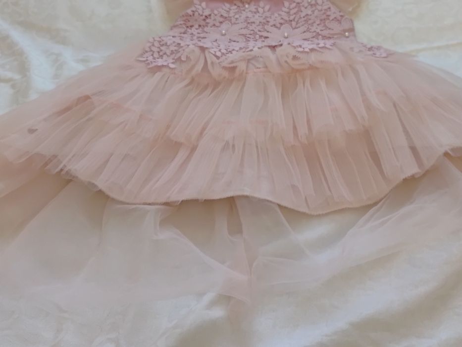Śliczna sukienka dla małej księżniczki tiul koronka spinki roz. 92