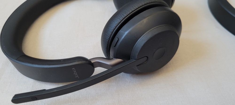 Навушники jabra evolve2 55 і evolve2-65..