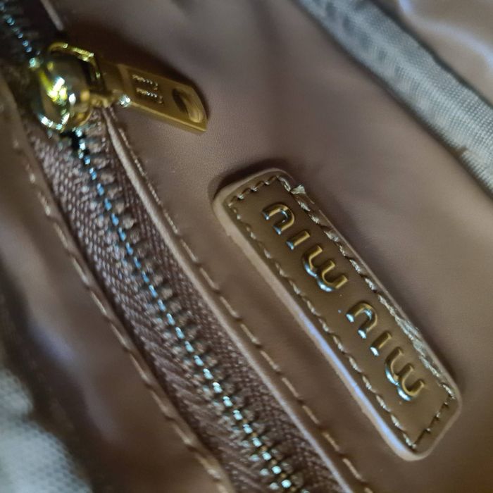 Torebka MiuMiu miu miu brazowa kuferek damski