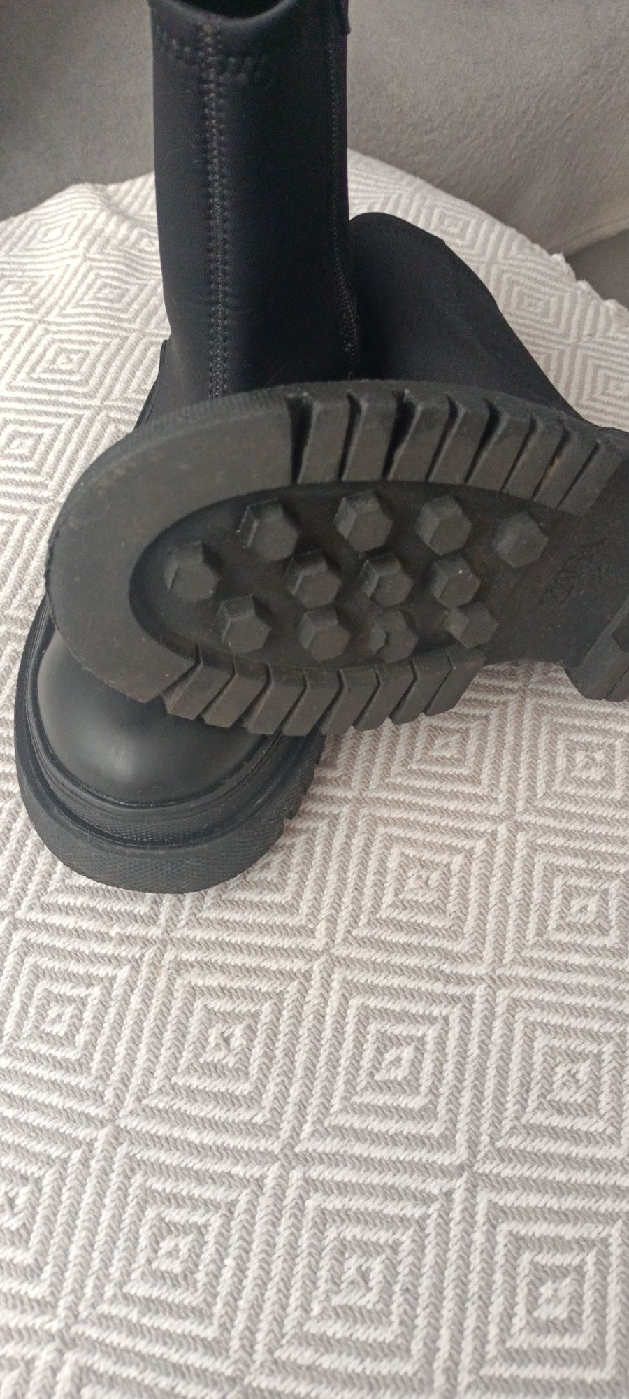 Czarne botki Zara