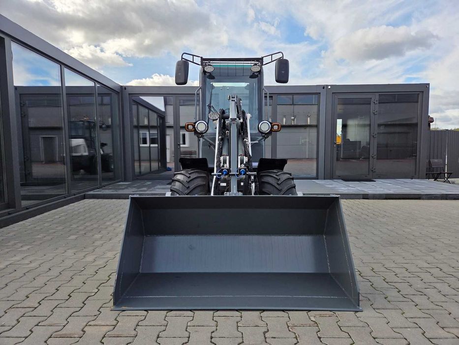 Ładowarka kołowa XTM X212 z kabiną KUBOTA 25KM raty - leasing NOWOŚĆ