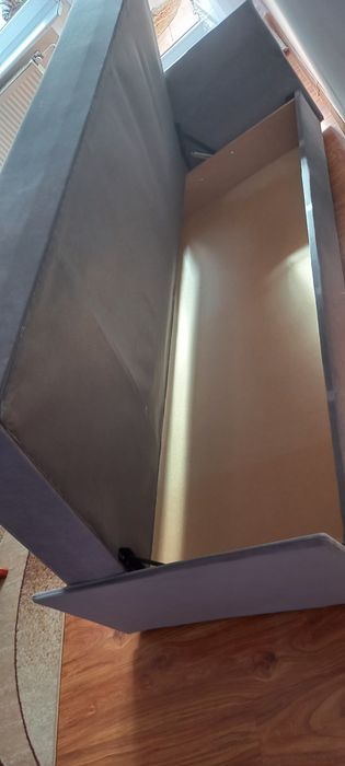 Tapczan młodzieżowy jednoosobowy ze skrzynią