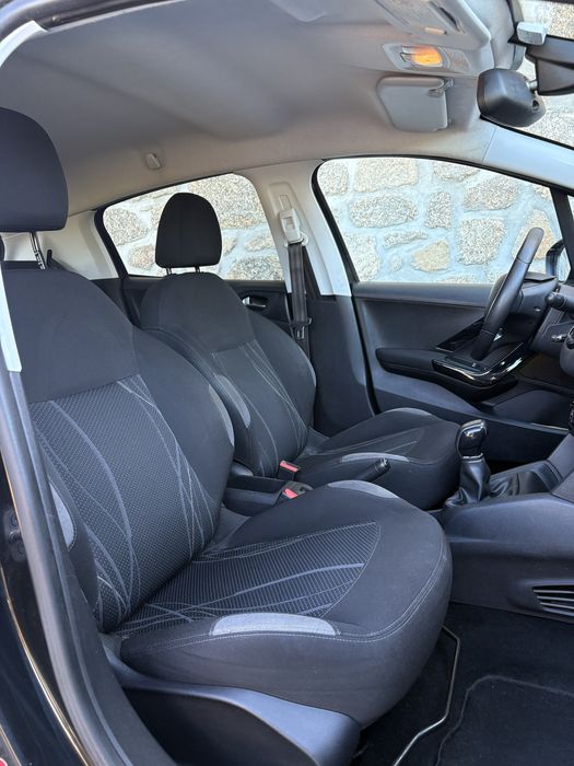 Peugeot 208 1.4 HDi Active (Nacional)