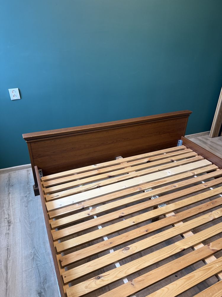Łóżko sypialniane pod materac 160x200 brązowe