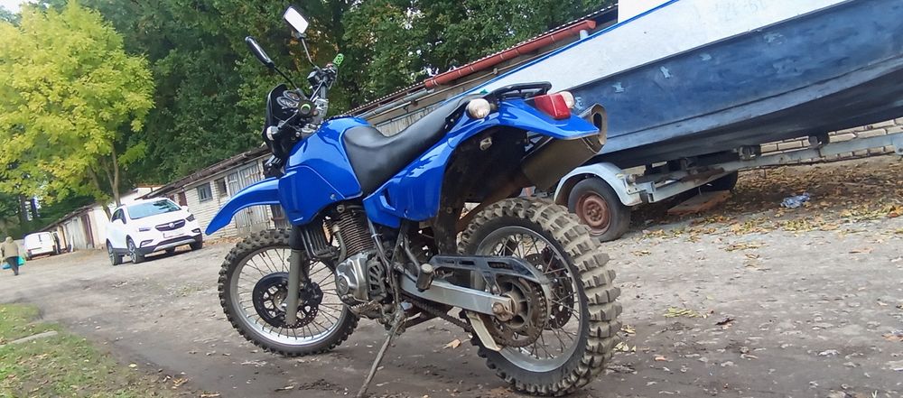 Suzuki  dr 650..