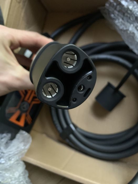 Зарядка Tesla 16-32A