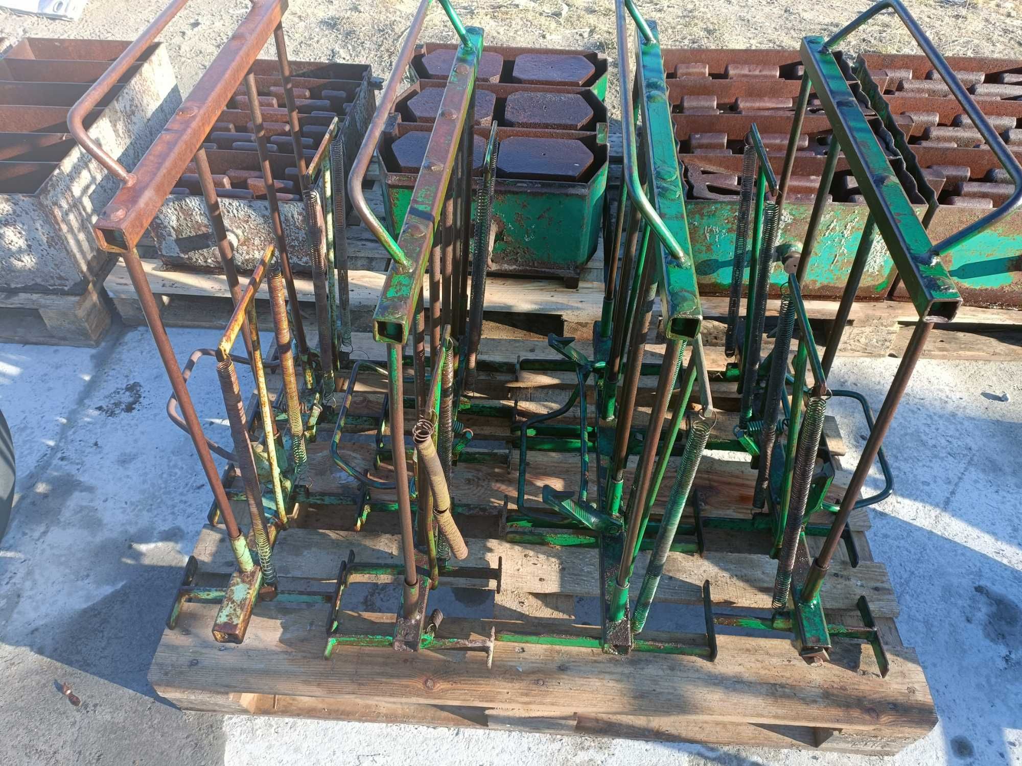 Pustaczarka ręczna do produkcji bloczków, pustak beton Formy, wibrator