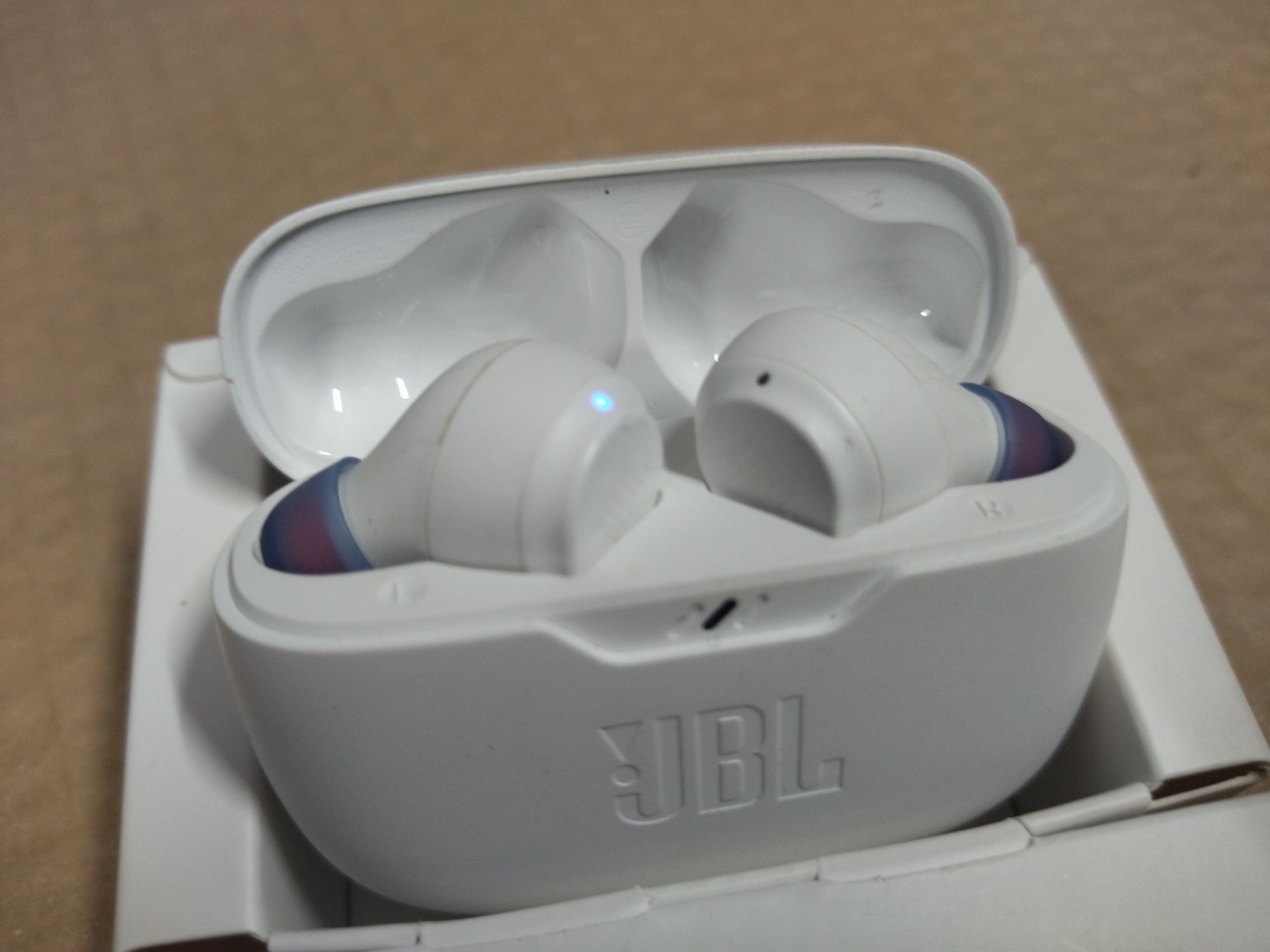 Słuchawki JBL wave buds białe (S2)