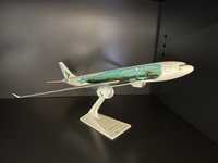 Airbus A330 “Cachalote” 1/200