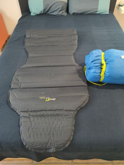Saco cama queshua com colchão auto insuflável