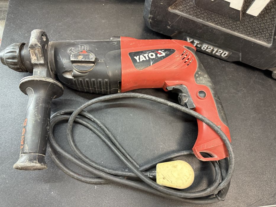 Młotowiertarka Yato YT-82120 + walizka, mocna