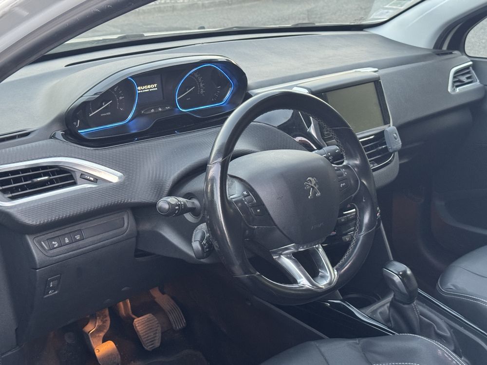 PEUGEOT 2008 1.2  PureTech Allure NACIONAL 97.000 KMS  2015