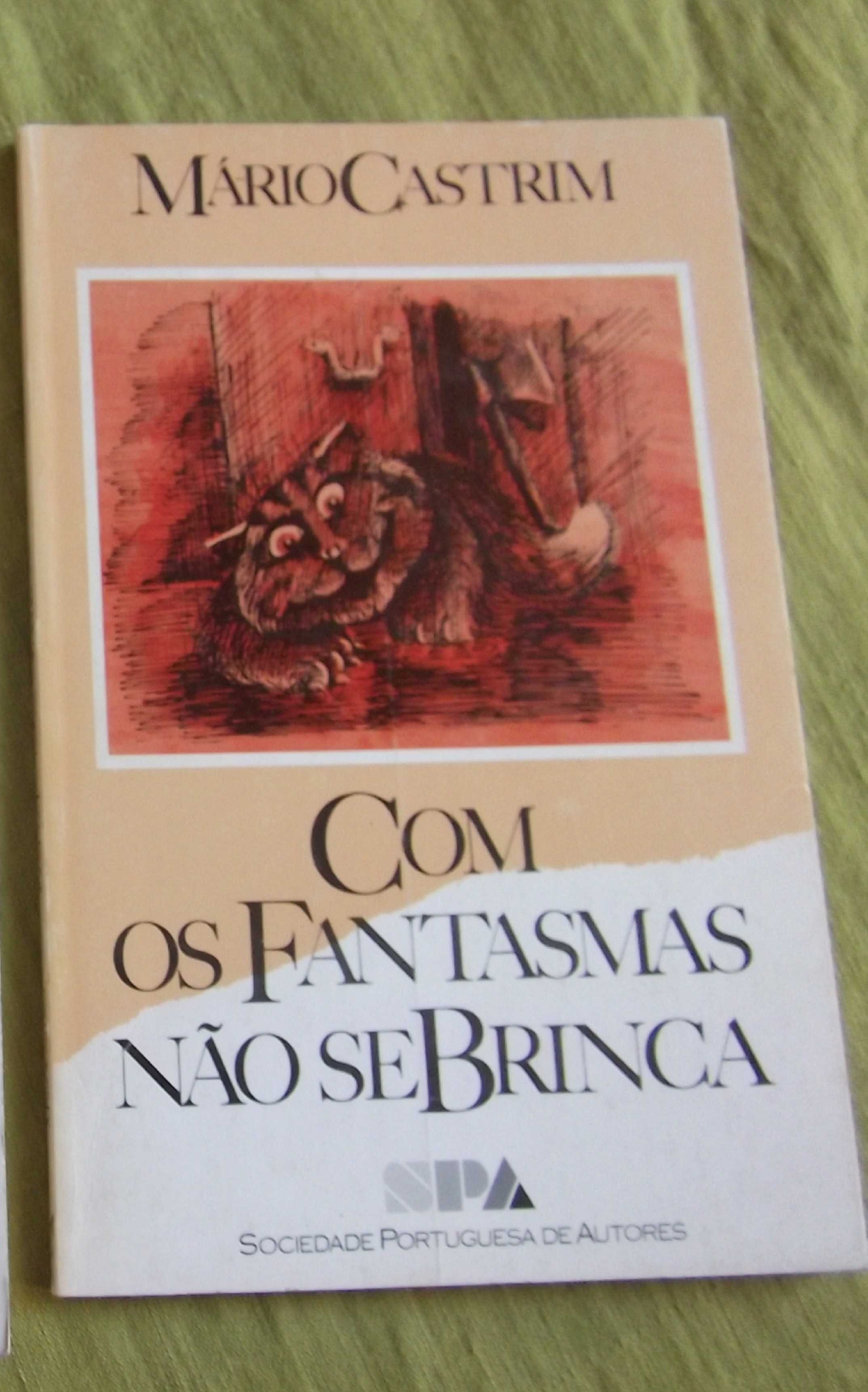 Com os fantasmas não se brinca - Mário Castrim