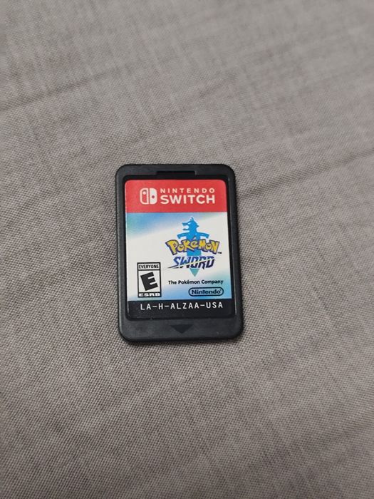 Jogo Pokémon SWORD para nintendo switch 1 e 2