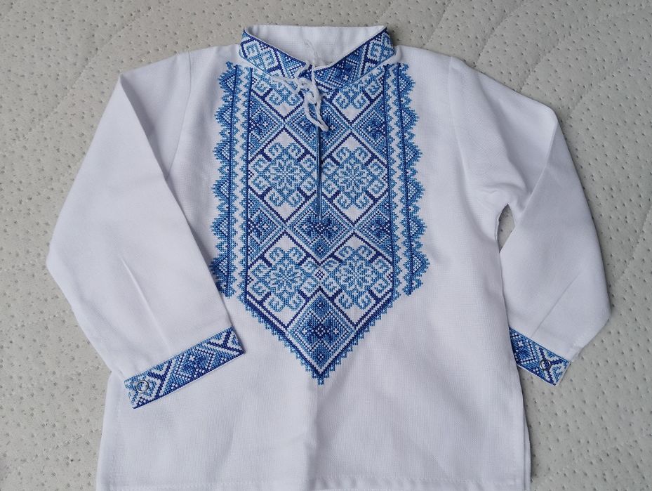 Haftowana koszula 110