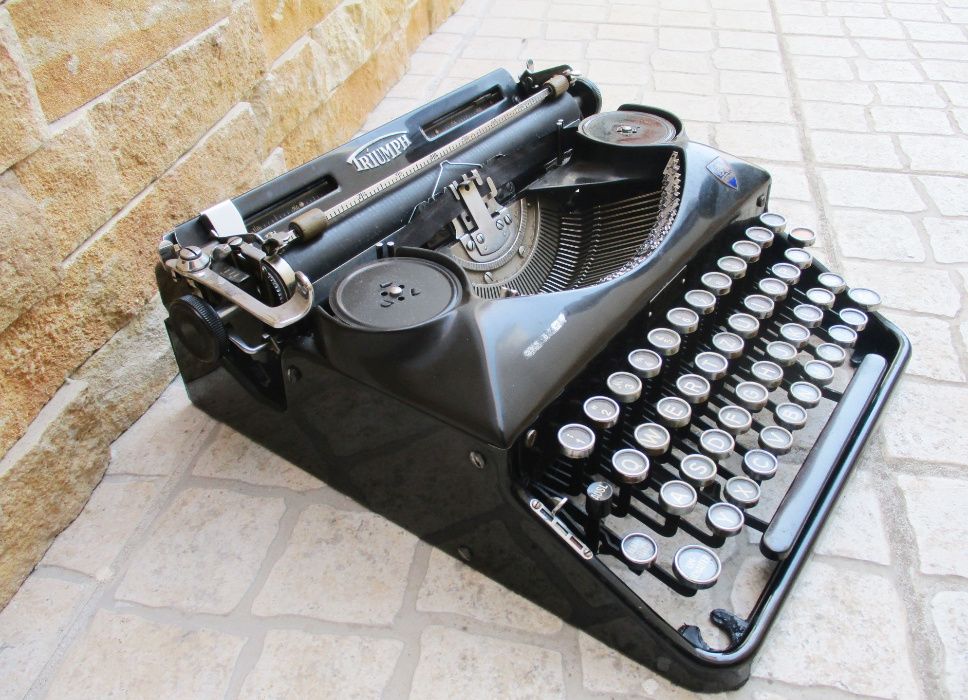 Ano 1934 – Maquina de escrever Triumph