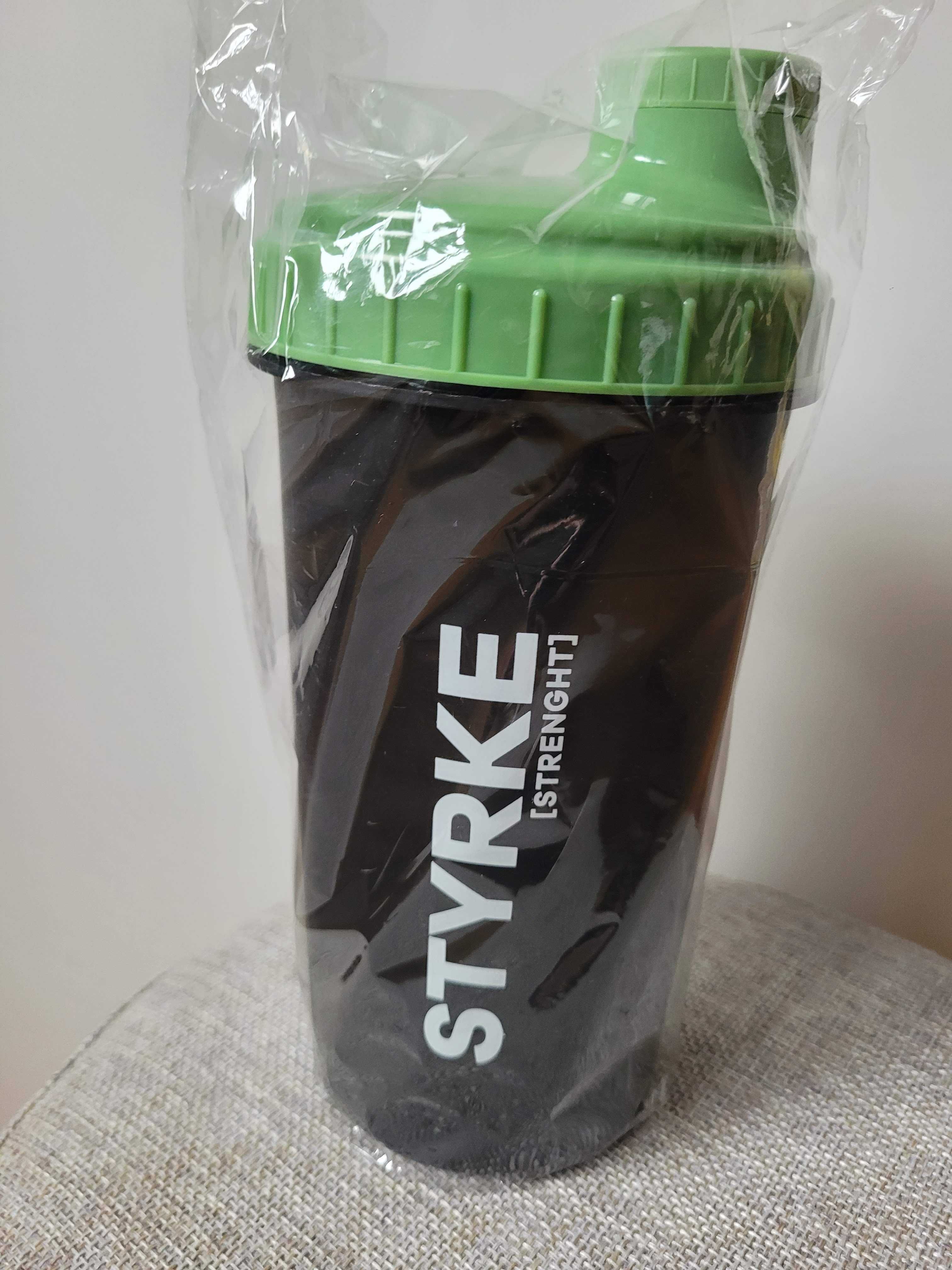 Shaker do odżywek białkowych