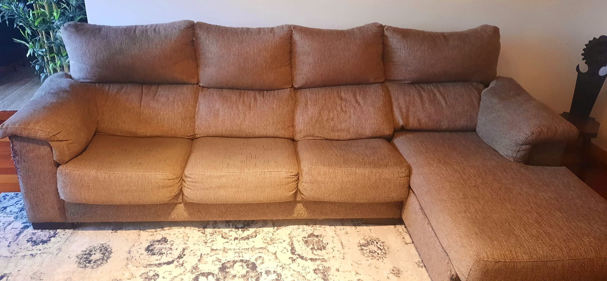 Sofa chaise long