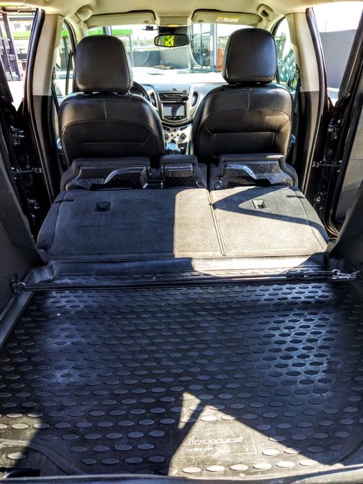 CHEVROLET Tpeker 2014