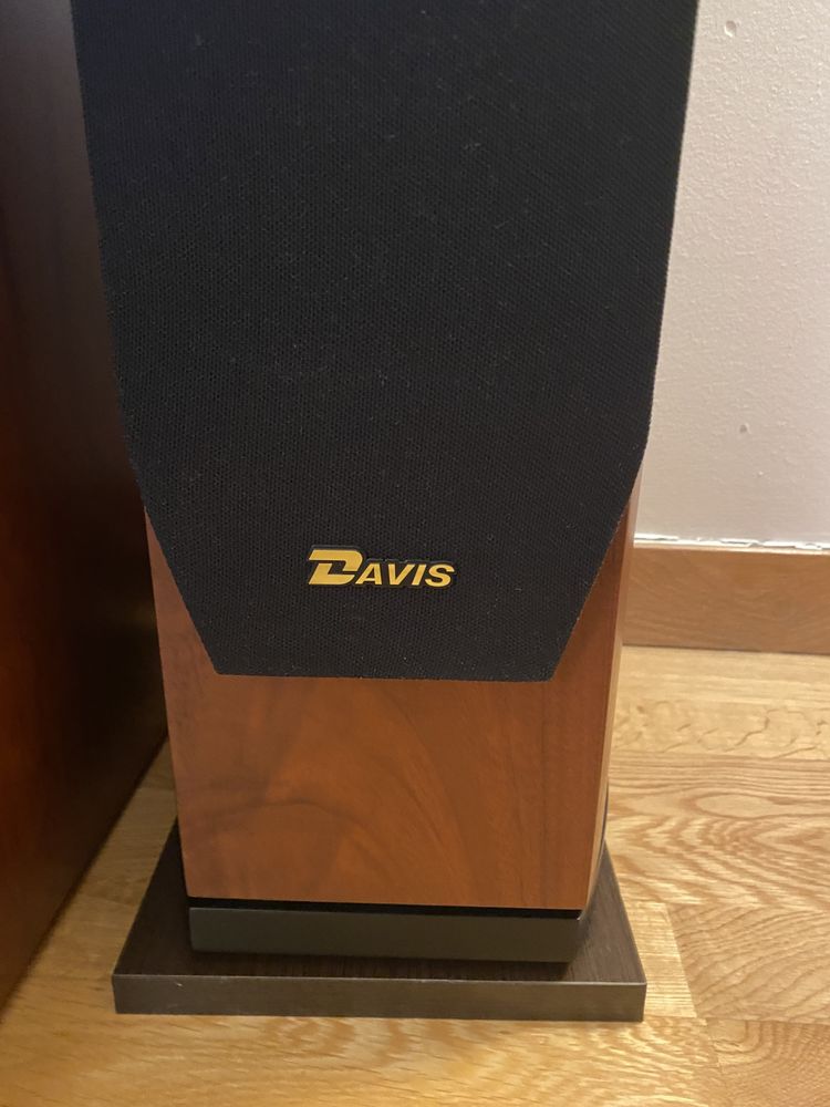 Colunas Davis Acoutics Matisse