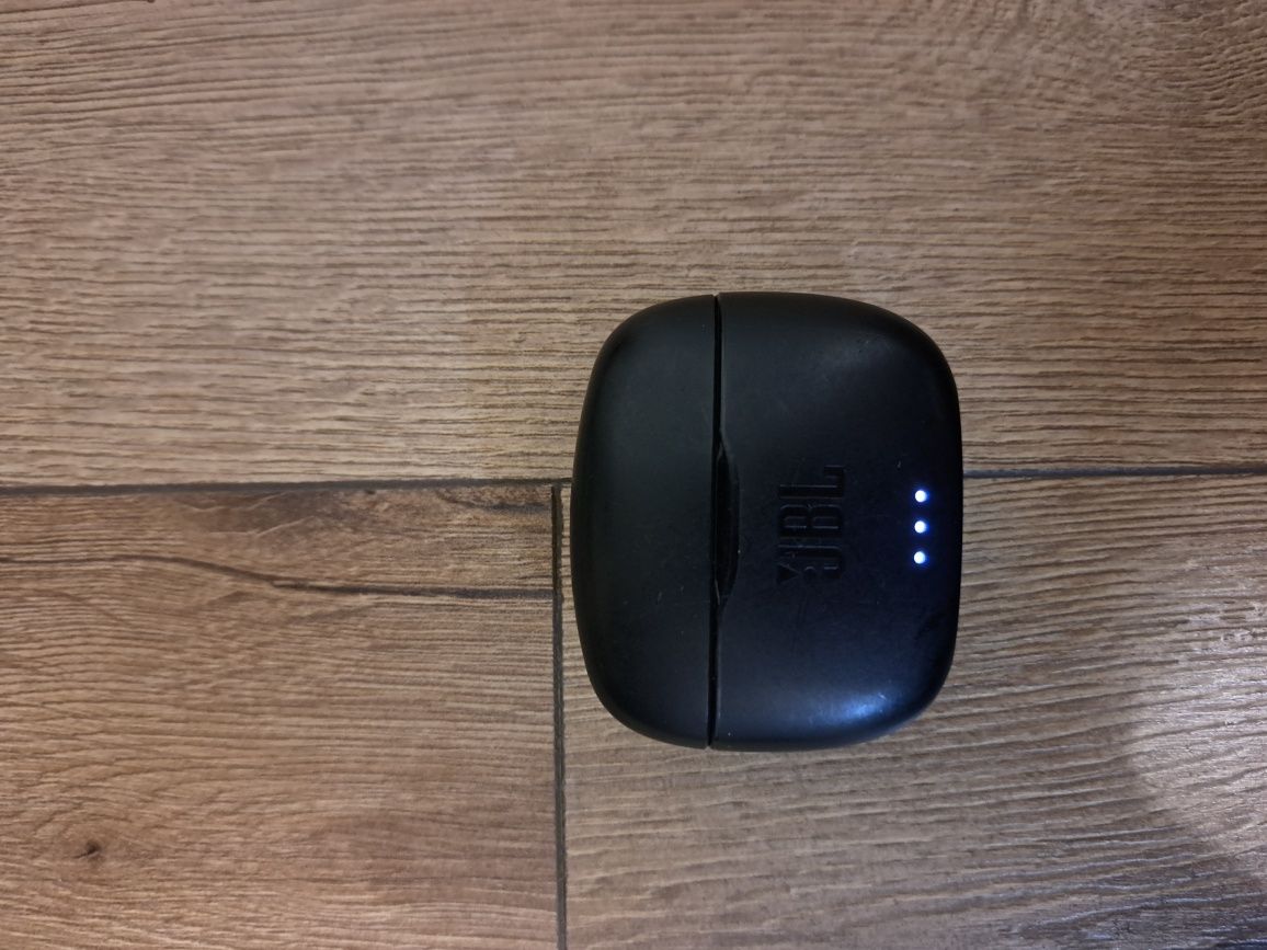 Słuchawki bezprzewodowe JBL 215TWS
